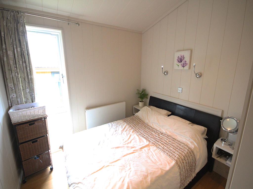 3 bedroom park home For Sale in Clitheroe - IMG_8160.JPG